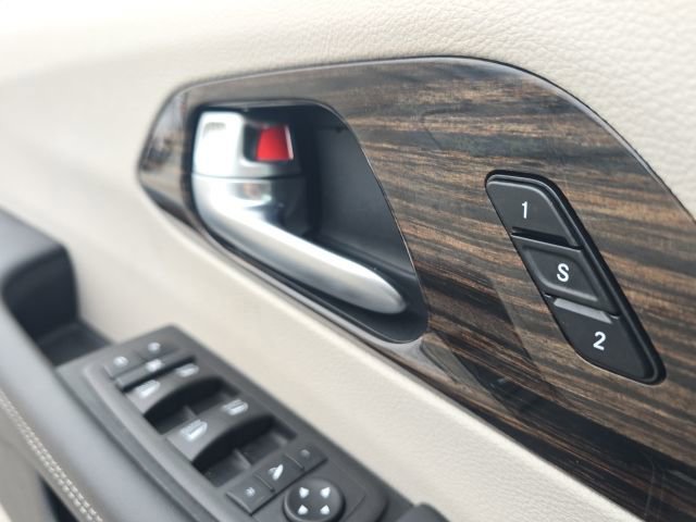 Used 2024 Chrysler Pacifica Limited image 27