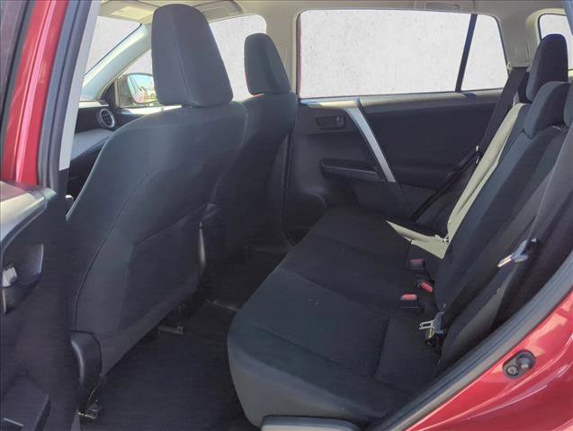 Used 2017 Toyota RAV4 LE image 18