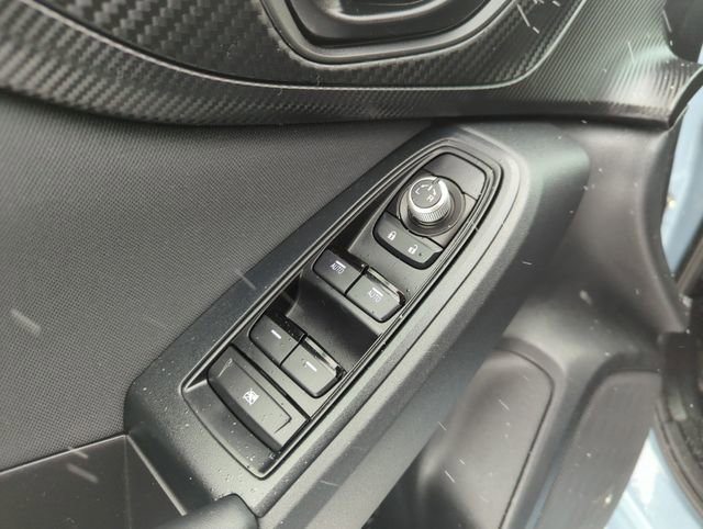 Used 2023 Subaru Crosstrek 2.0i Premium image 14