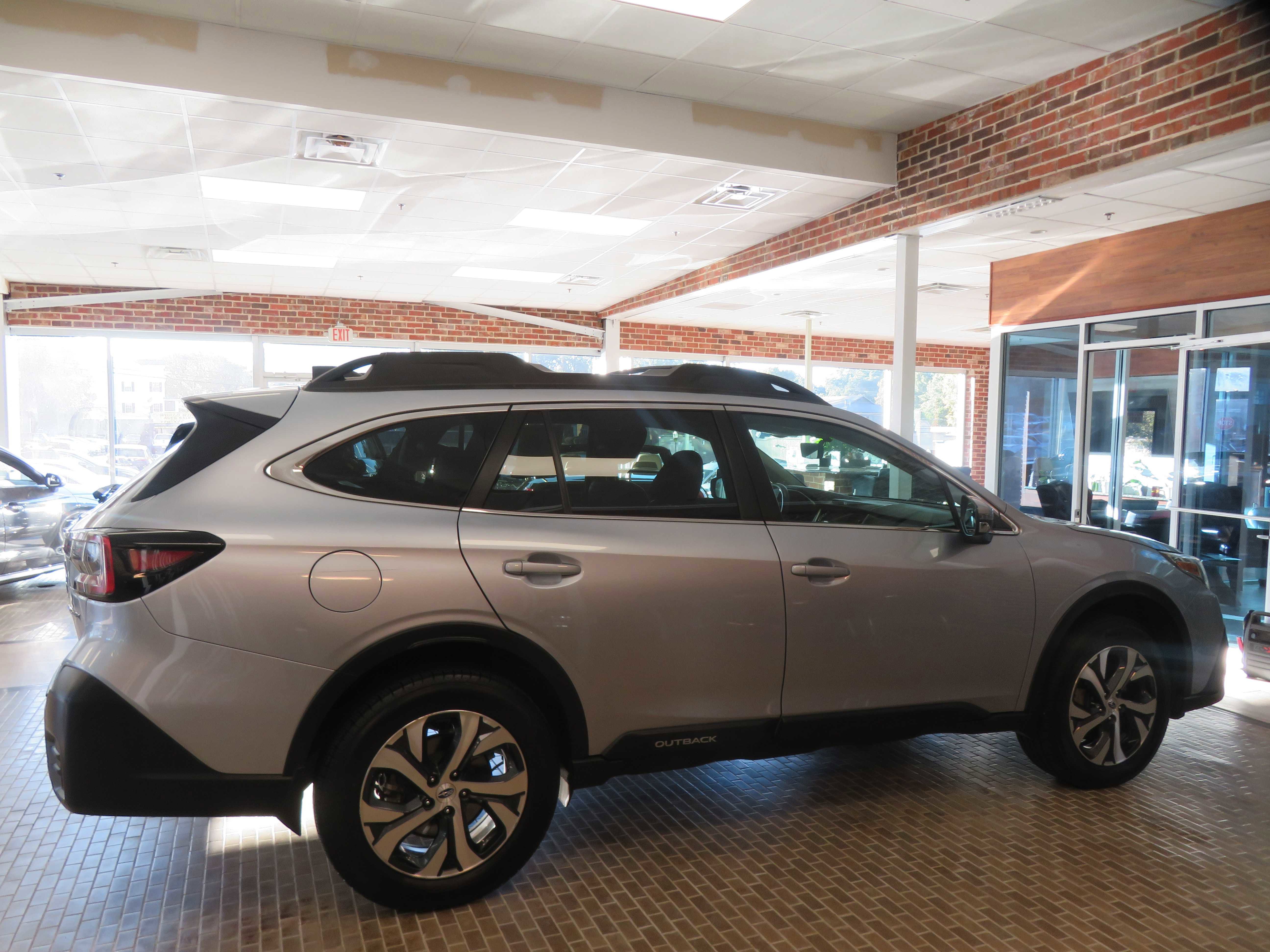 Used 2021 Subaru Outback Limited w/ Popular Package #2 AWD/4WD image 60