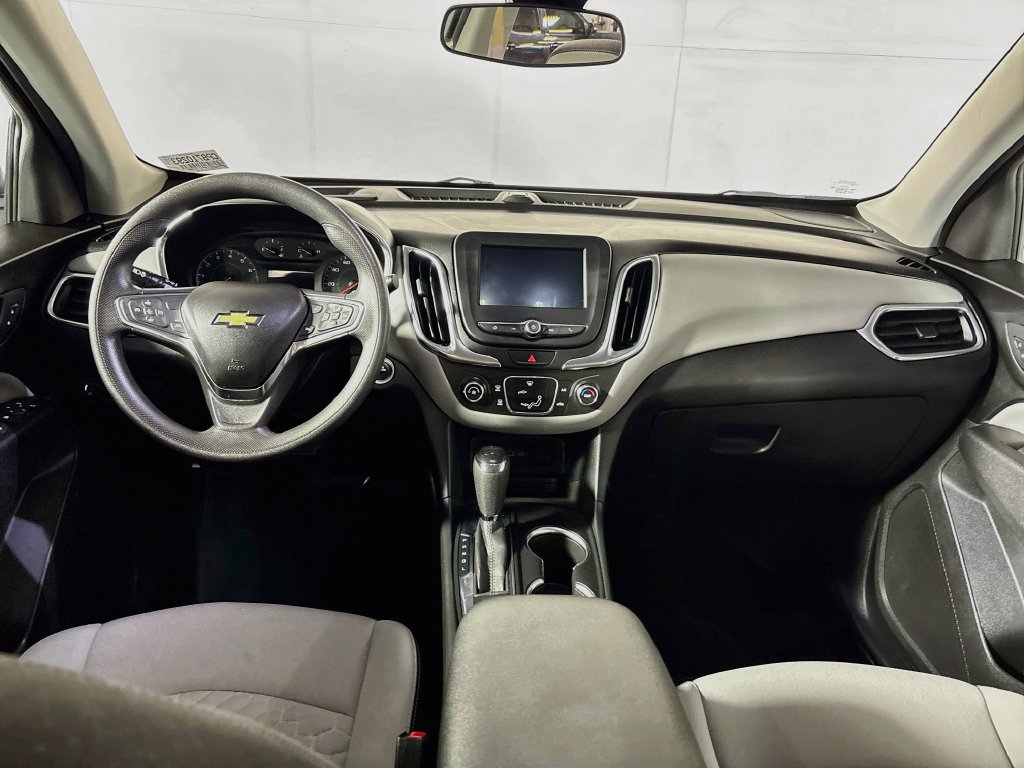 Used 2021 Chevrolet Equinox LS w/ LS Convenience Package AWD/4WD image 12