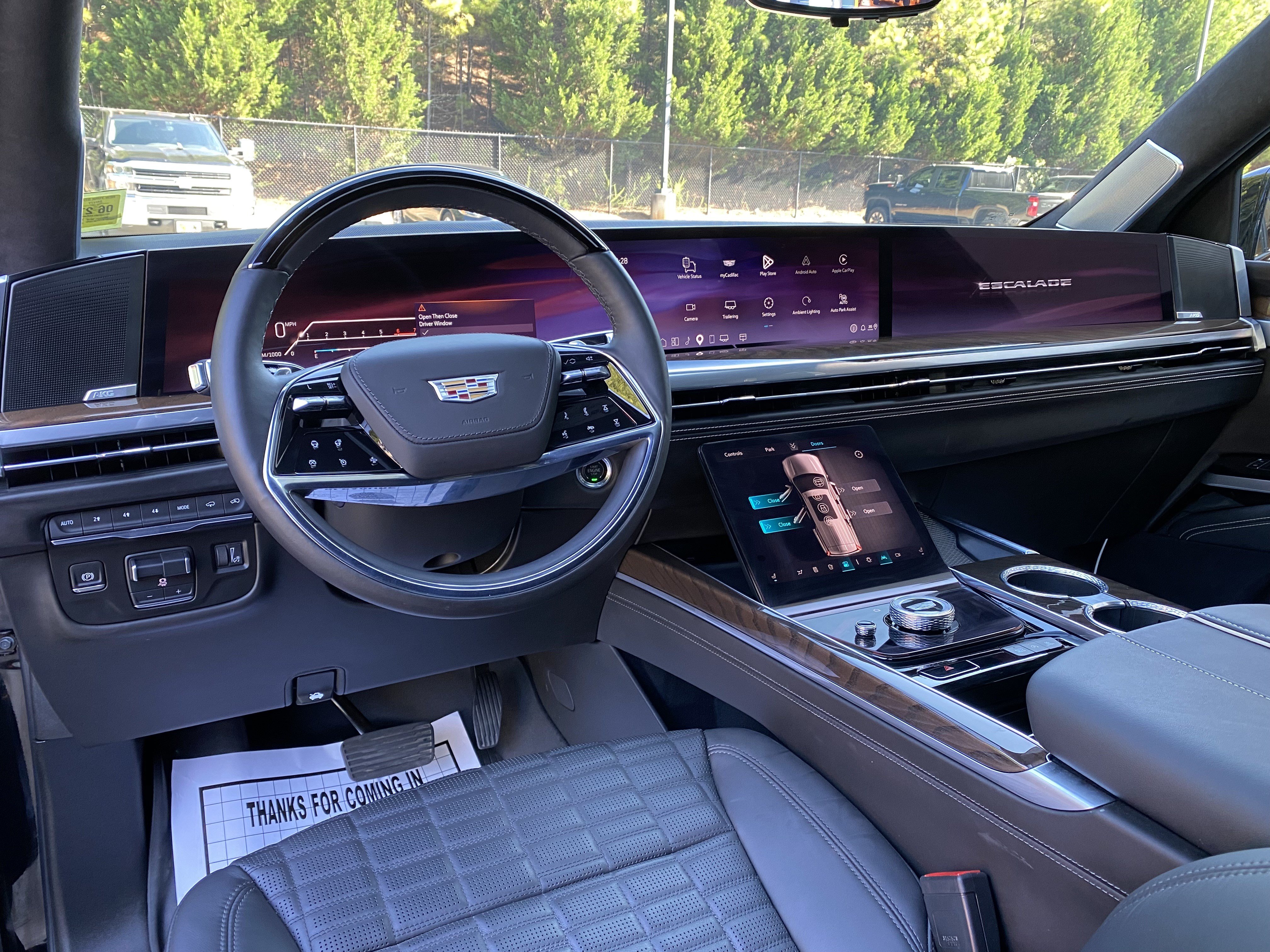 Used 2025 Cadillac Escalade Sport Platinum w/ LPO, Floor Liner Package AWD/4WD image 36