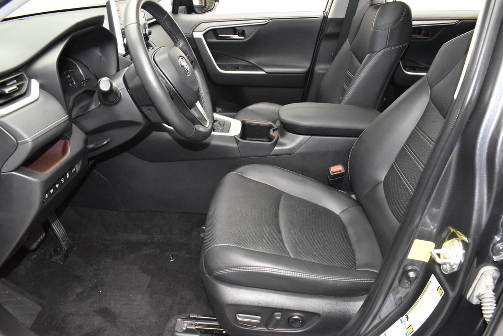 Used 2022 Toyota RAV4 Limited AWD/4WD image 14