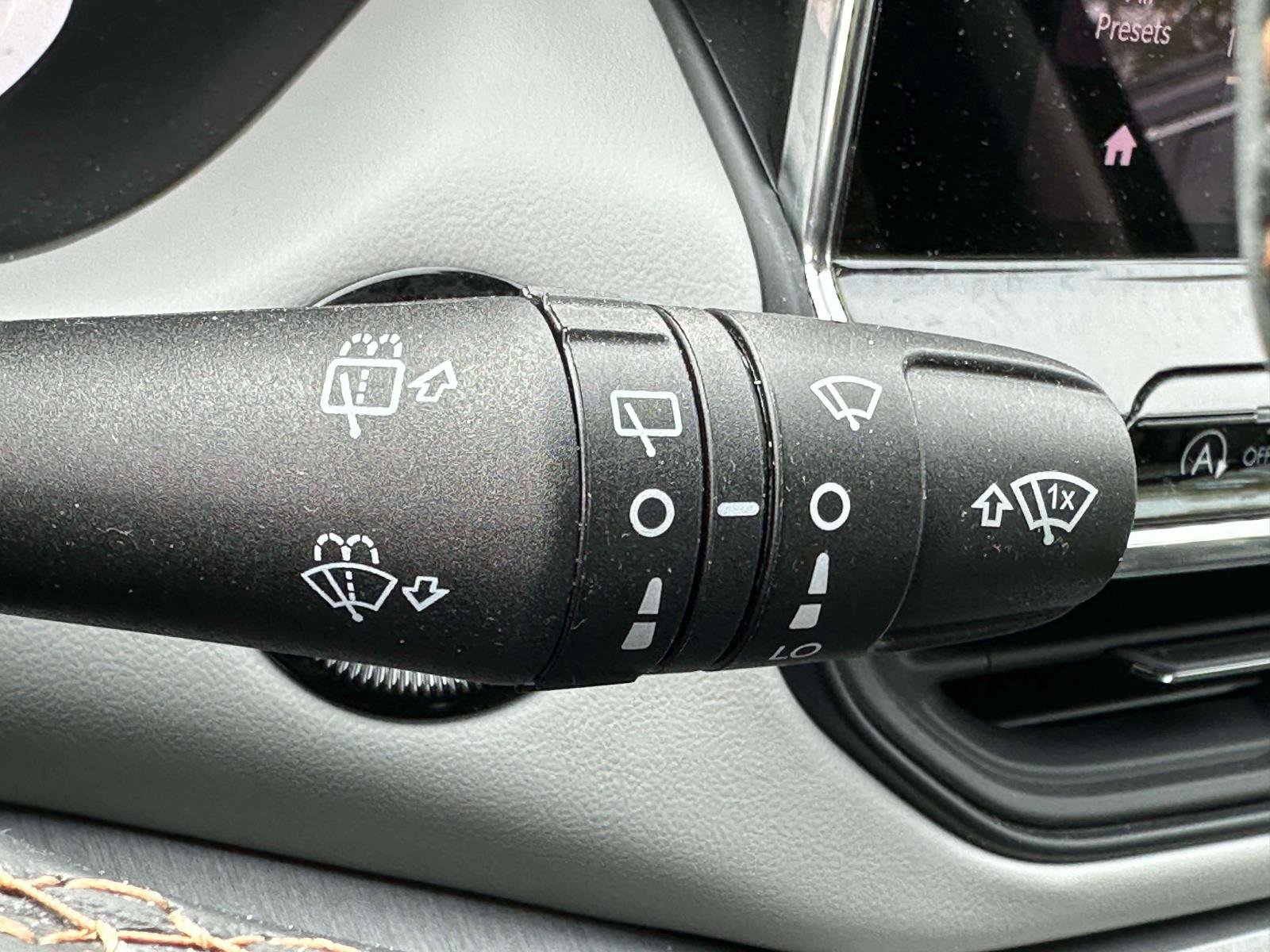 Used 2022 Jeep Compass Limited image 22