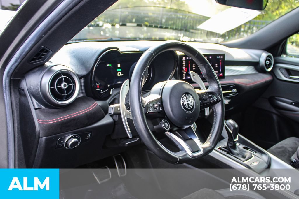 Used 2024 Alfa Romeo Tonale Veloce w/ Active Assist Package AWD/4WD image 30