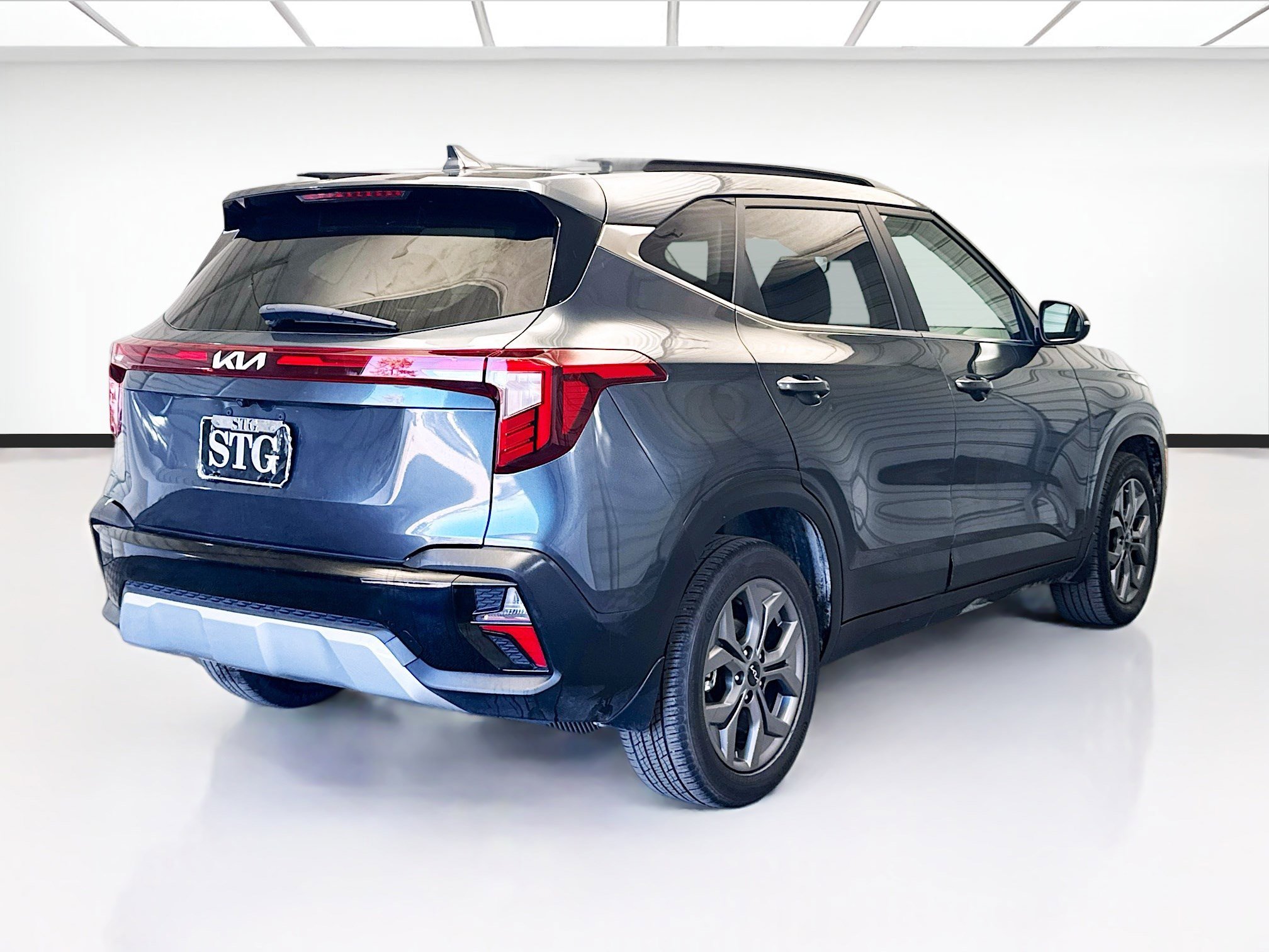 Used 2024 Kia Seltos S image 4