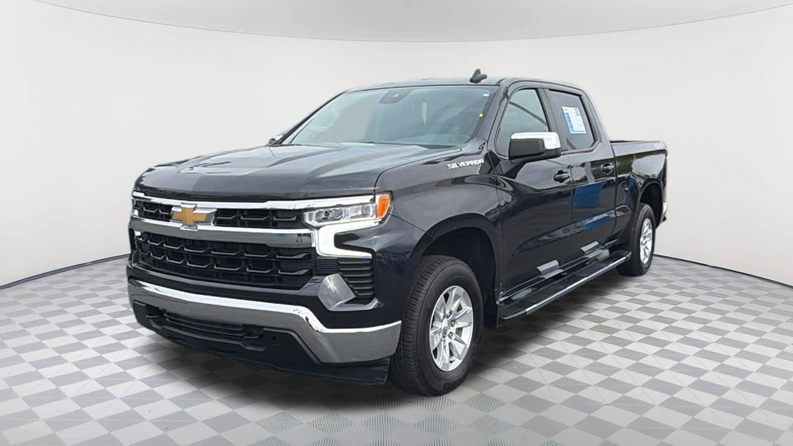 Used 2024 Chevrolet Silverado 1500 LT w/ Protection Package AWD/4WD image 1