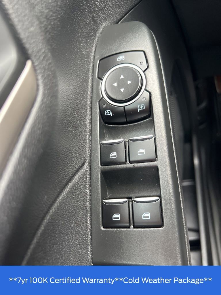 Used 2022 Ford Escape SE w/ Cold Weather Package image 16