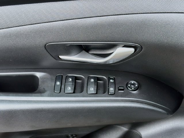 Used 2024 Hyundai Tucson SEL FWD image 17