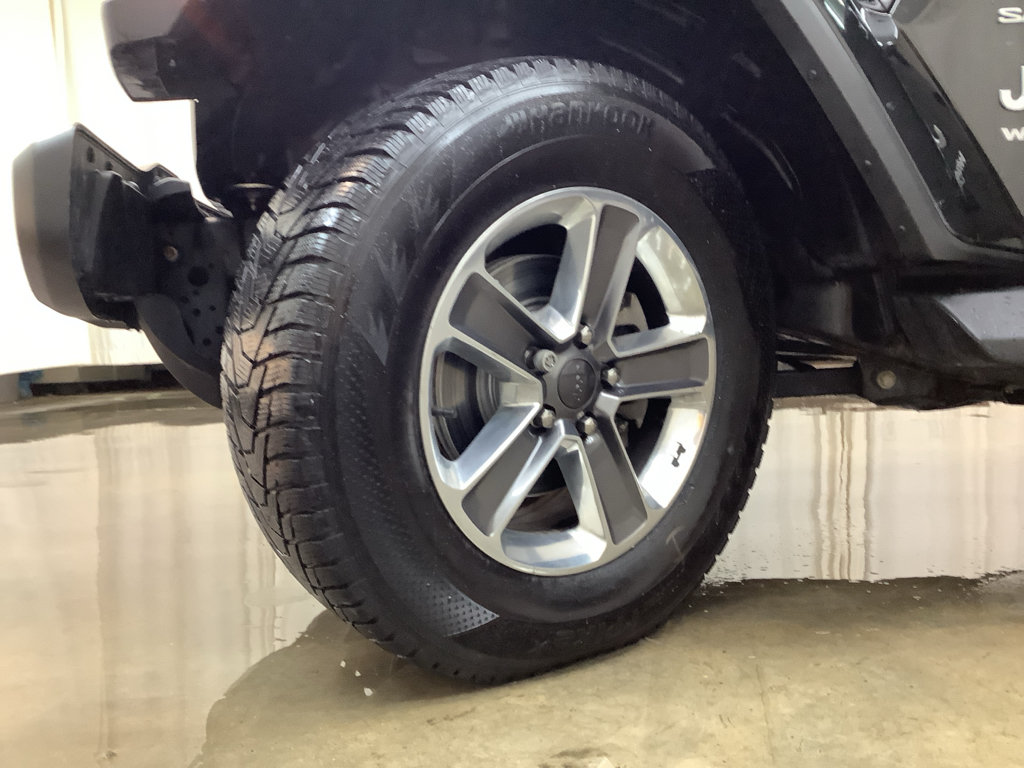 Used 2021 Jeep Wrangler Unlimited Sahara w/ Uconnect 4C Nav & Sound Group AWD/4WD image 26