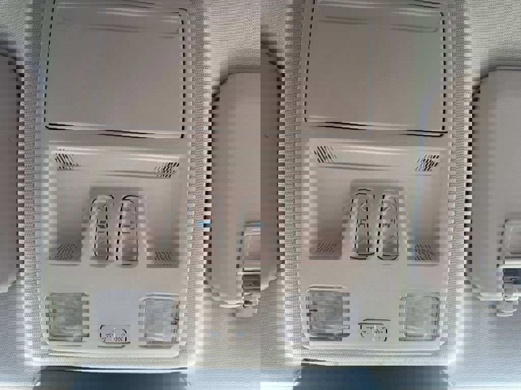 Used 2021 Ford Escape SEL w/ Technology Package image 29