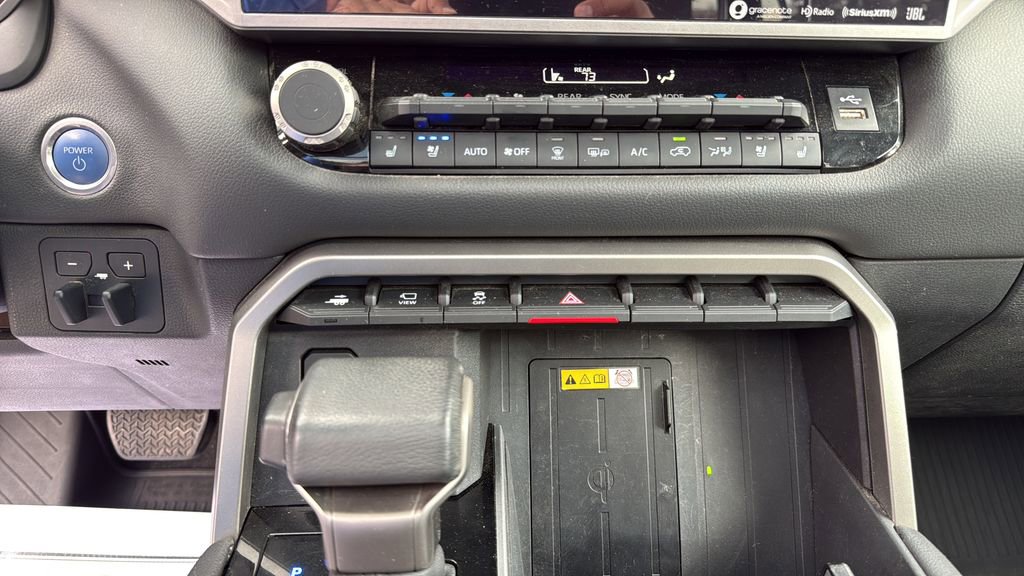 Used 2023 Toyota Sequoia Limited w/ Tow Technology Package image 30