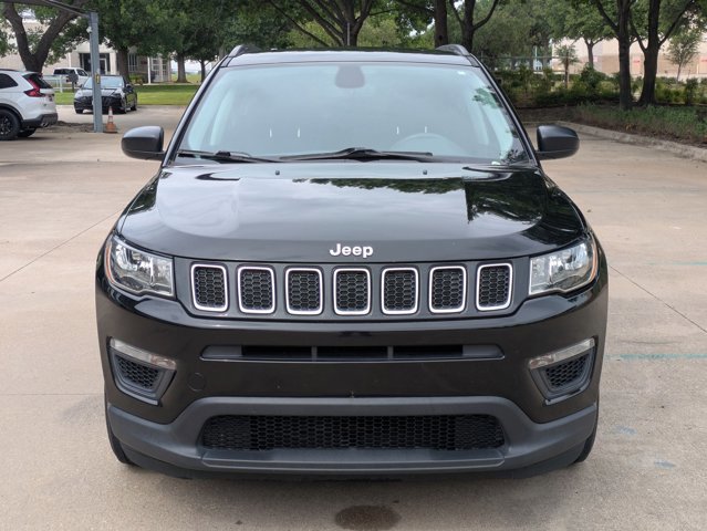 Used 2018 Jeep Compass Sport w/ Tech Group FWD image 2