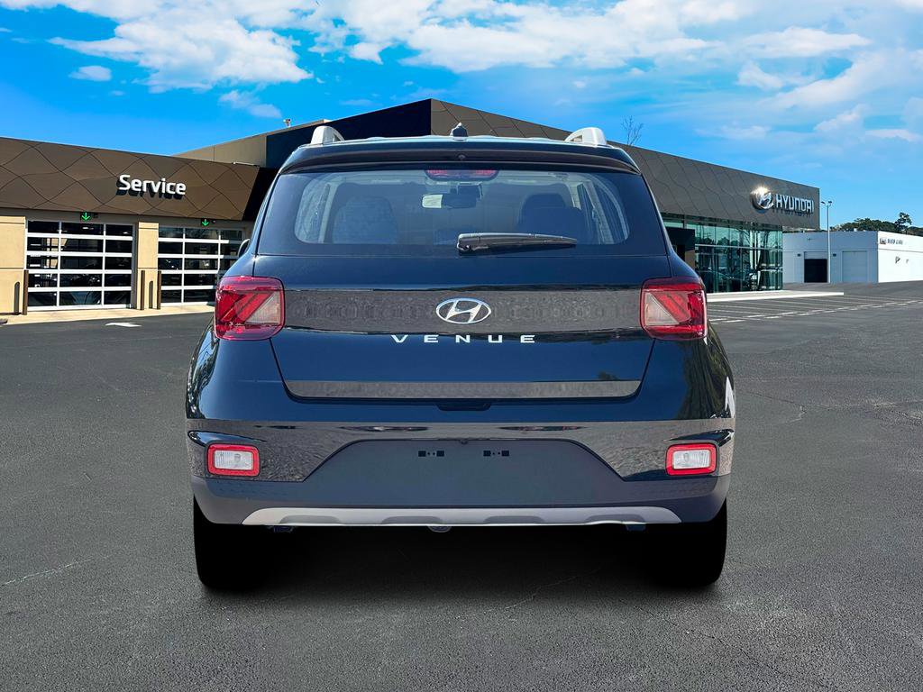New 2026 Hyundai Venue SEL FWD image 7