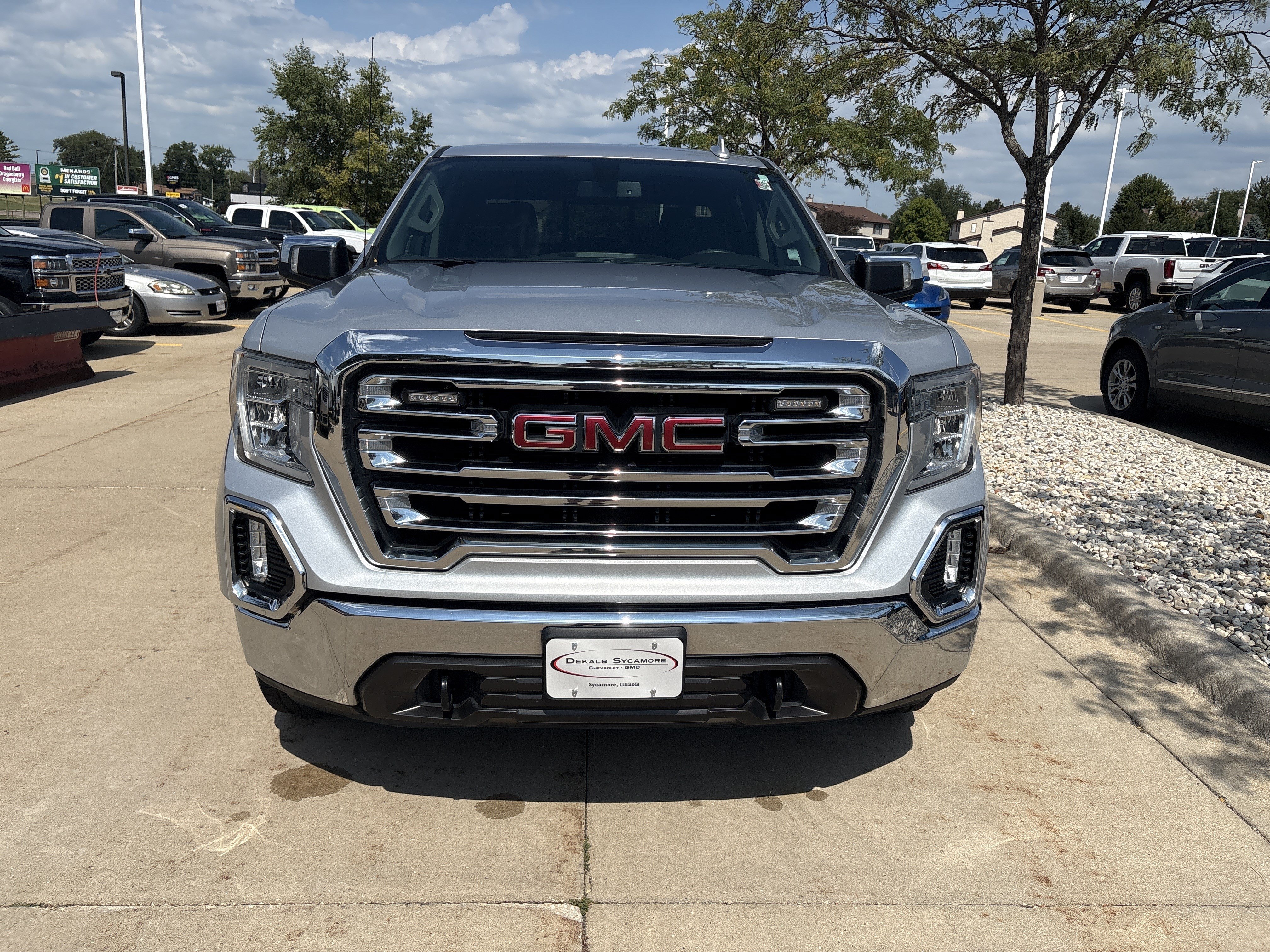 Used 2020 GMC Sierra 1500 SLT w/ SLT Premium Package AWD/4WD image 9