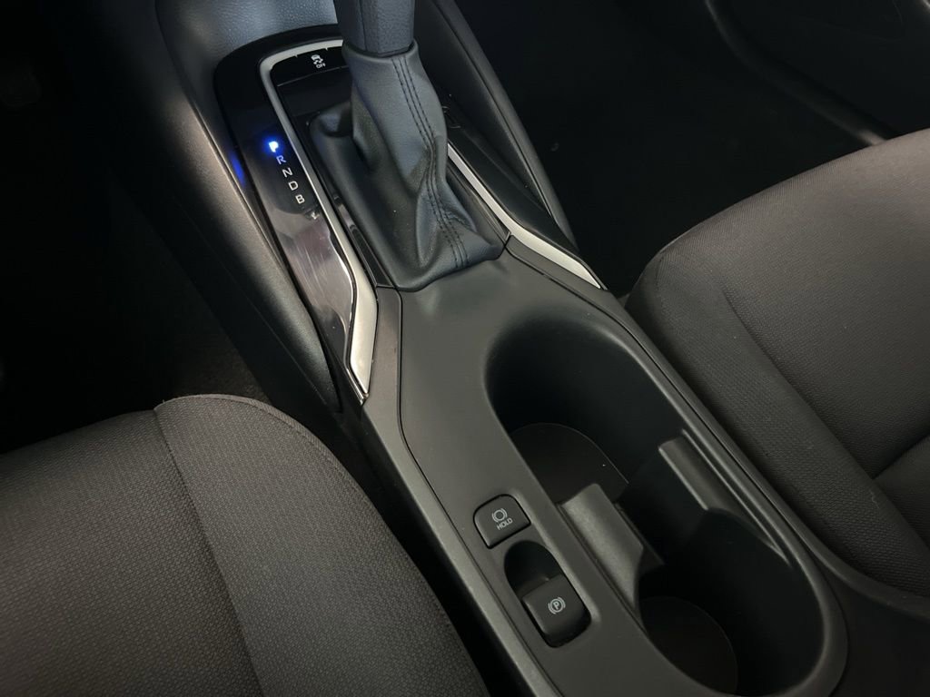 Used 2025 Toyota Corolla LE FWD image 15