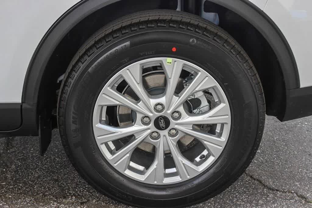 New 2024 Ford Escape Active w/ Tech Pack #2 FWD image 9
