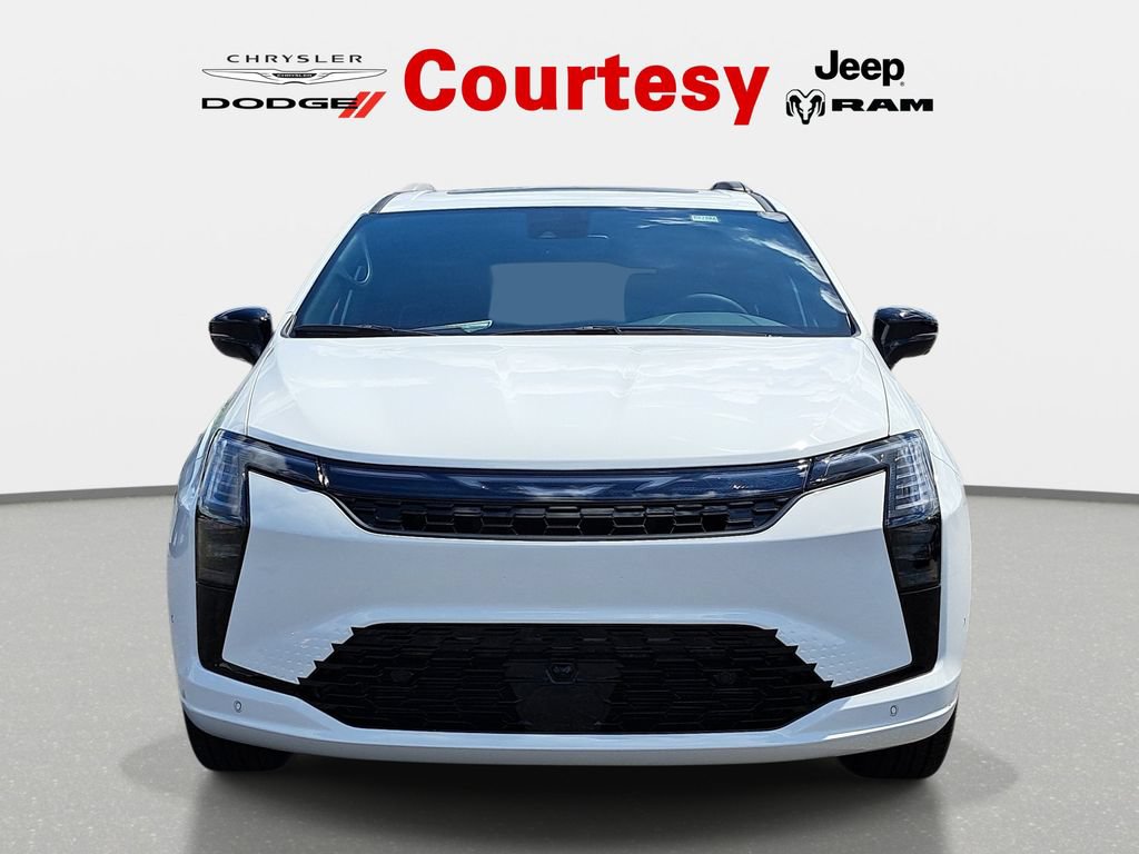 New 2027 Chrysler Pacifica Limited AWD/4WD image 8