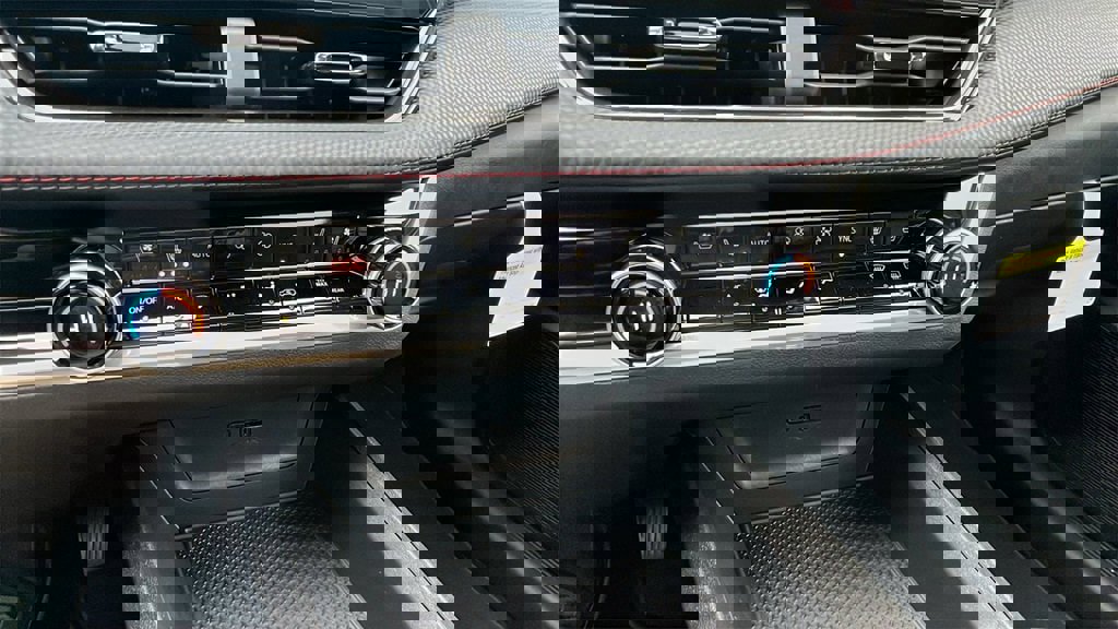 New 2026 Chevrolet Equinox RS w/ Convenience Package III image 25