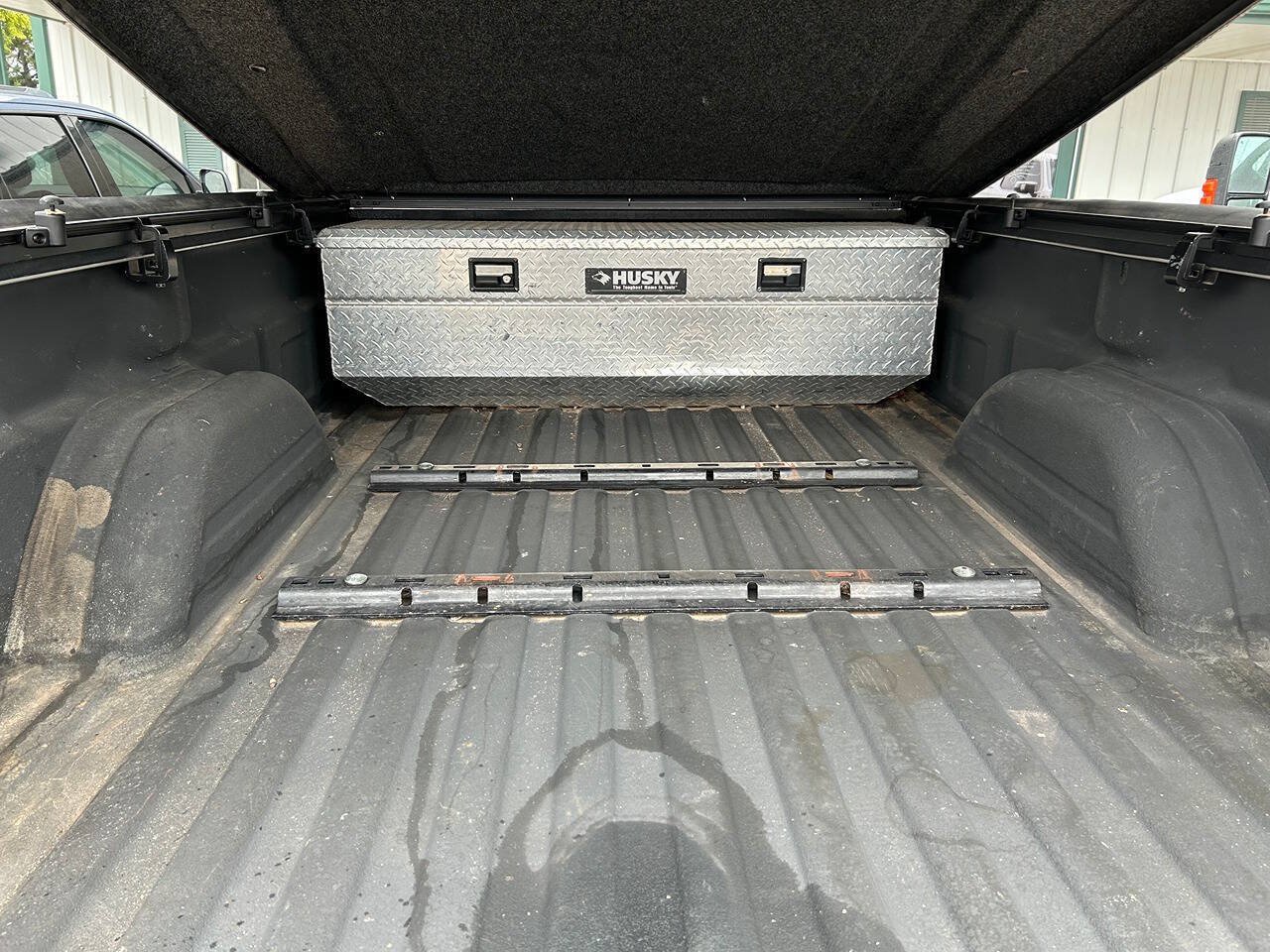 Used 2004 Chevrolet Silverado 3500 4x4 Crew Cab w/ Heavy-Duty Power Package image 21