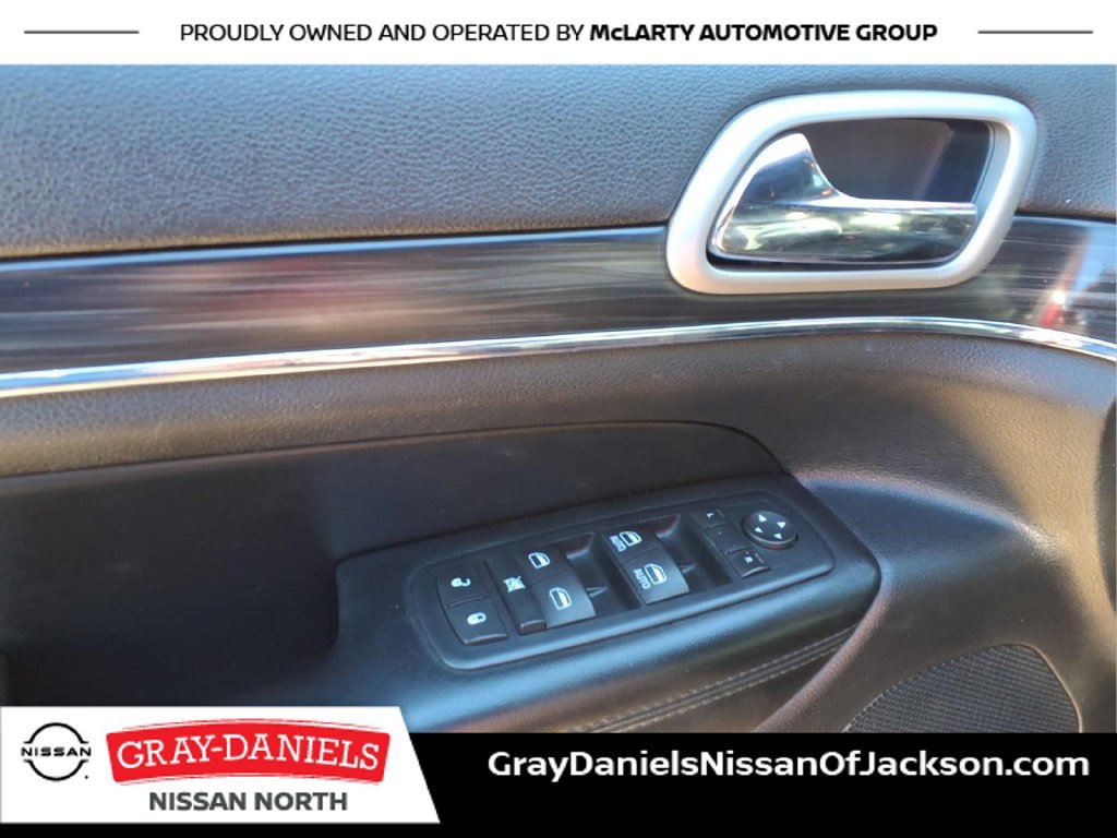 Used 2019 Jeep Grand Cherokee Limited w/ Luxury Group II AWD/4WD image 12