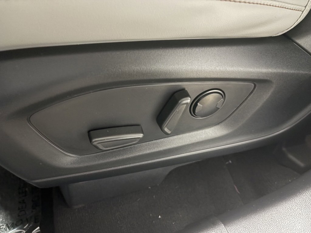 New 2026 Ford Explorer Active w/ Active Comfort Package image 19