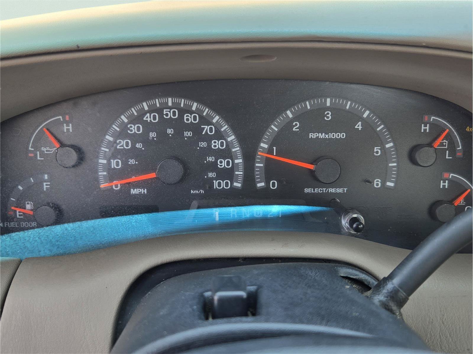 Used 2000 Ford F150 XLT AWD/4WD image 15