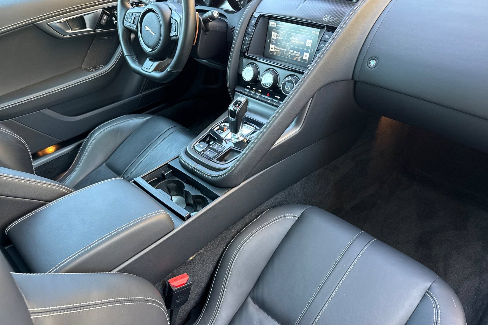 Used 2017 Jaguar F-TYPE S British Design Edition RWD image 14