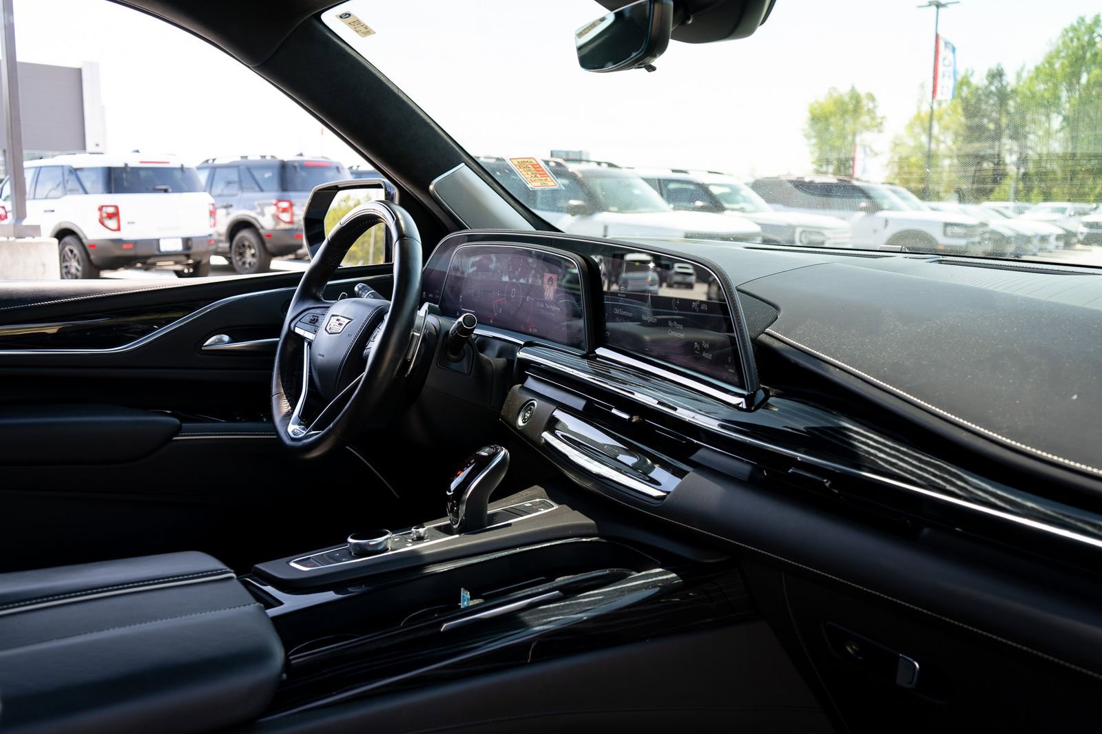 Used 2023 Cadillac Escalade V AWD/4WD image 46