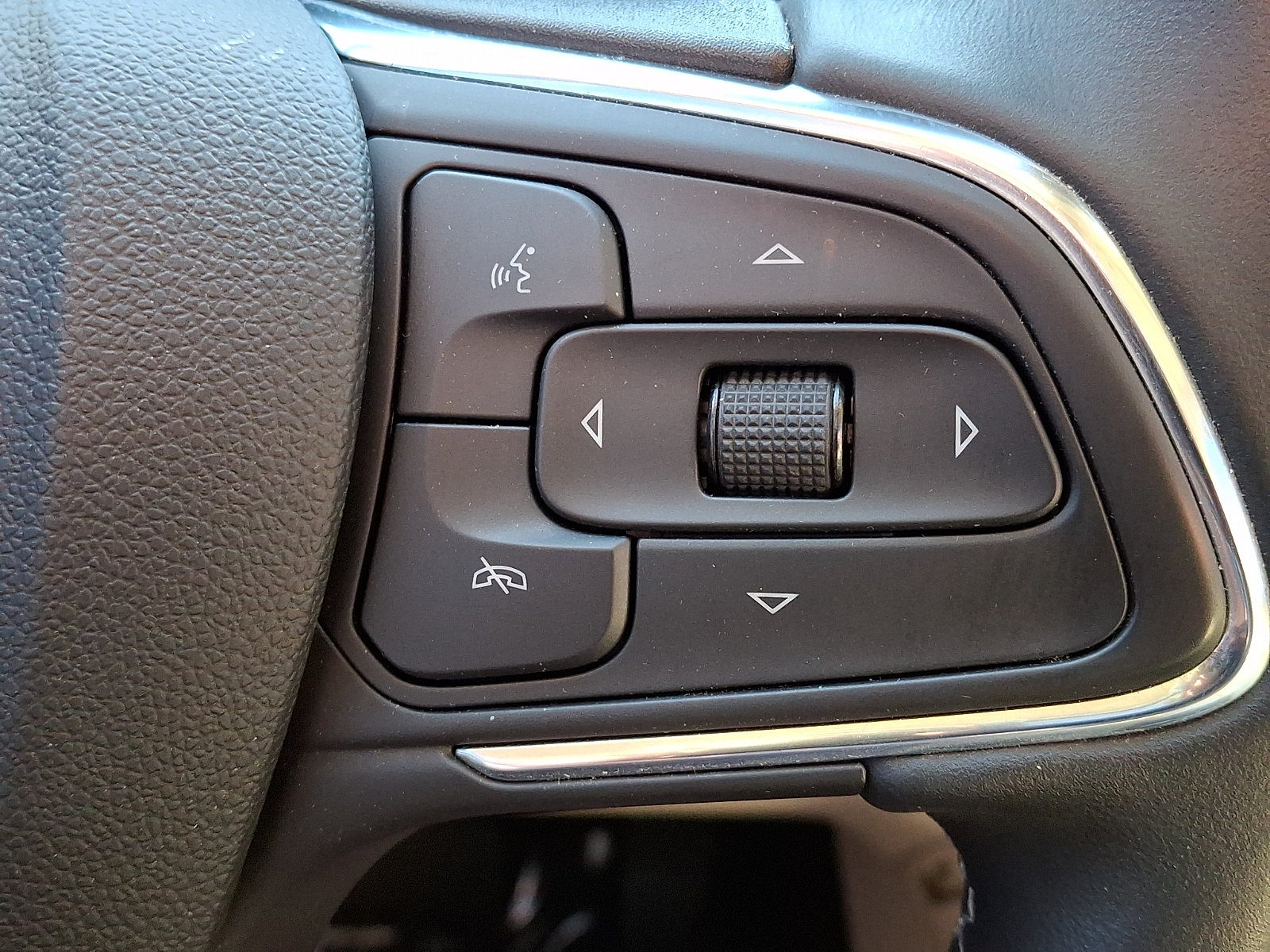Certified 2023 Buick Envision Avenir AWD/4WD image 23