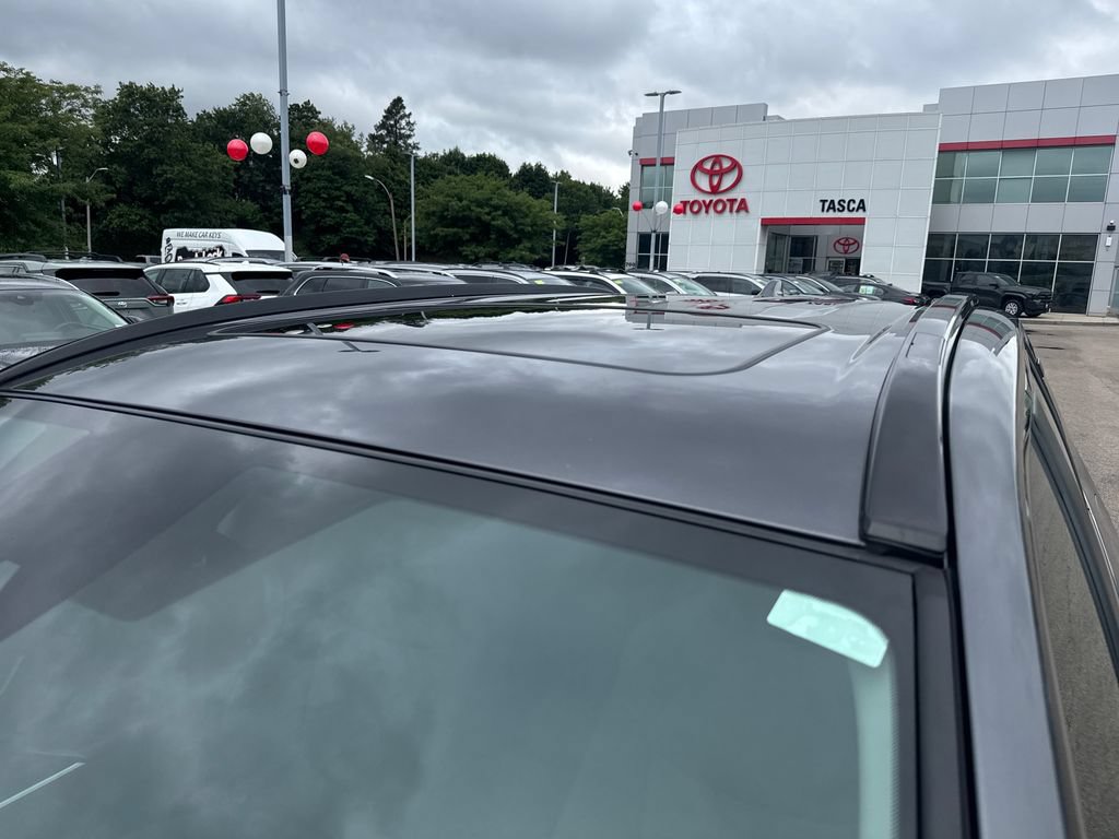 Used 2025 Toyota RAV4 XLE w/ Convenience Package AWD/4WD image 45