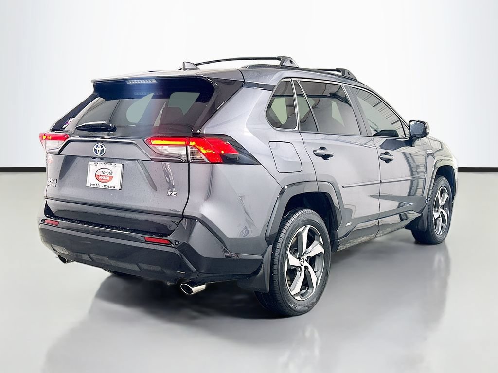 Used 2024 Toyota RAV4 SE w/ Weather & Moonroof Package AWD/4WD image 4