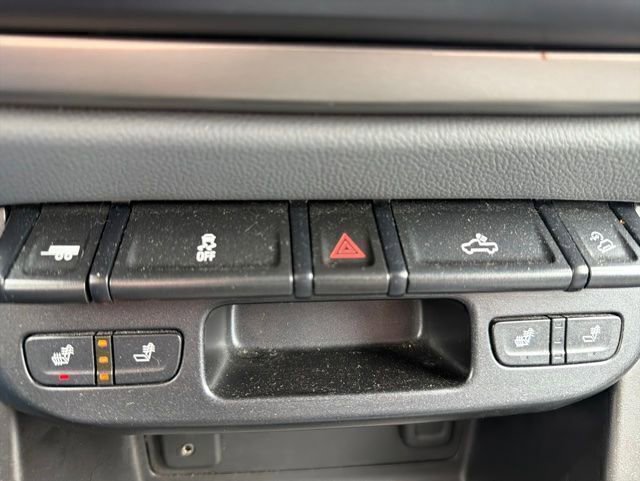 Used 2015 Chevrolet Colorado Z71 AWD/4WD image 19