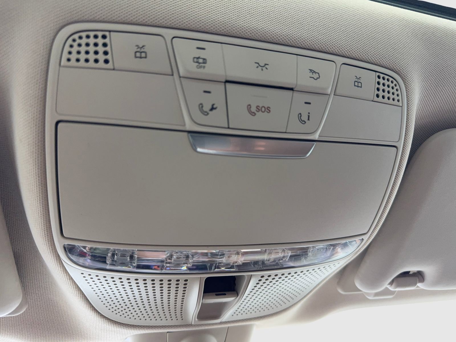 Used 2017 Mercedes-Benz E 300 image 35