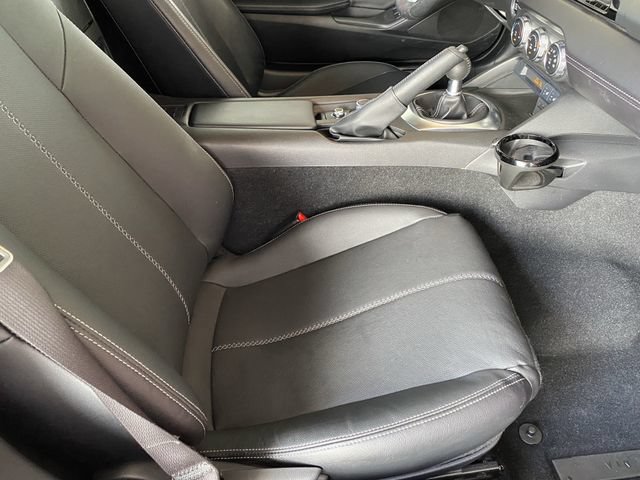 Used 2021 MAZDA MX-5 Miata Grand Touring RWD image 10