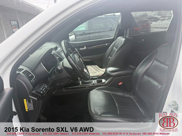 Used 2015 Kia Sorento SX image 11
