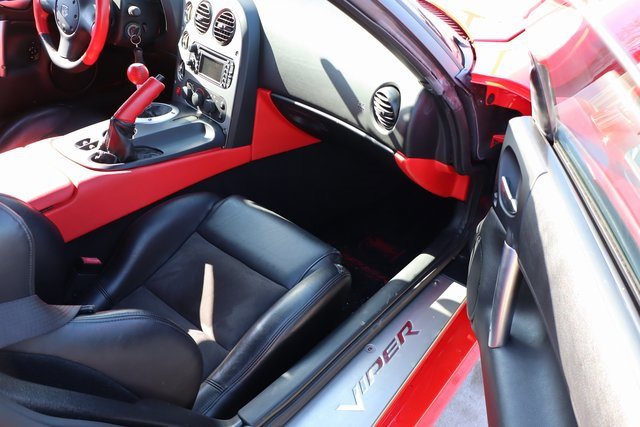 Used 2005 Dodge Viper SRT-10 image 33