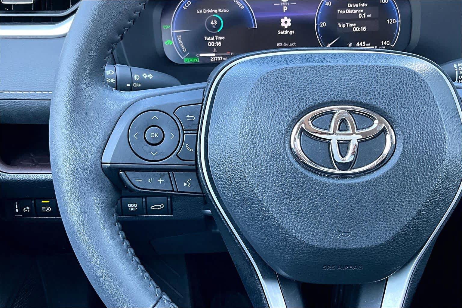 Used 2023 Toyota RAV4 Limited AWD/4WD image 24