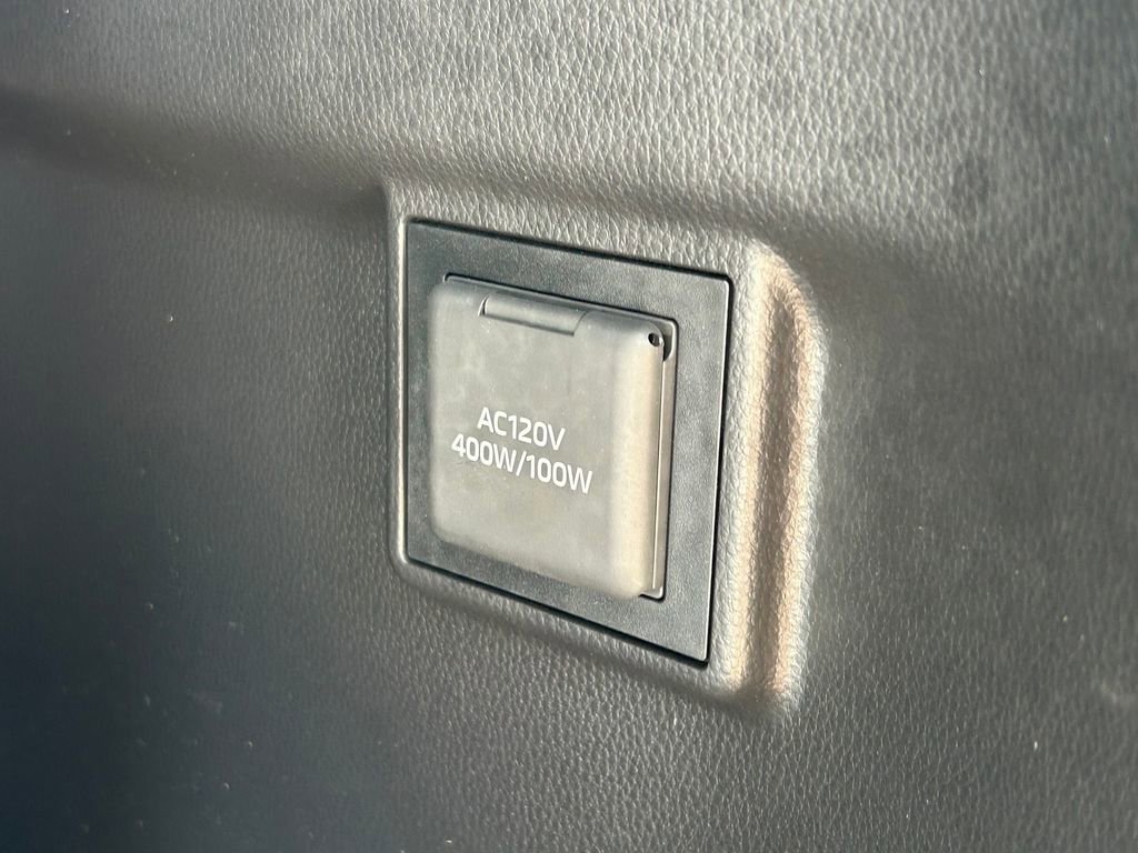 Used 2025 Lexus GX 550 AWD/4WD image 16