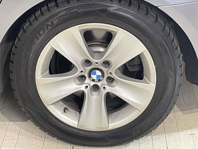 Used 2012 BMW 528i xDrive Sedan AWD/4WD image 13