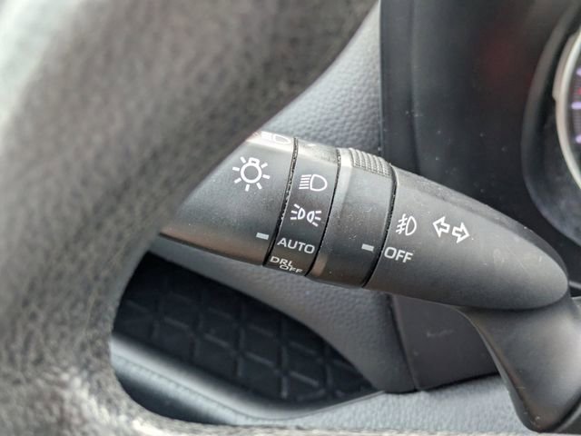 Used 2020 Toyota RAV4 XLE image 31