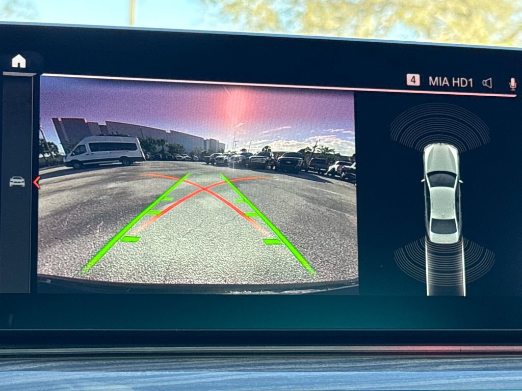 Used 2021 BMW M550i xDrive image 22