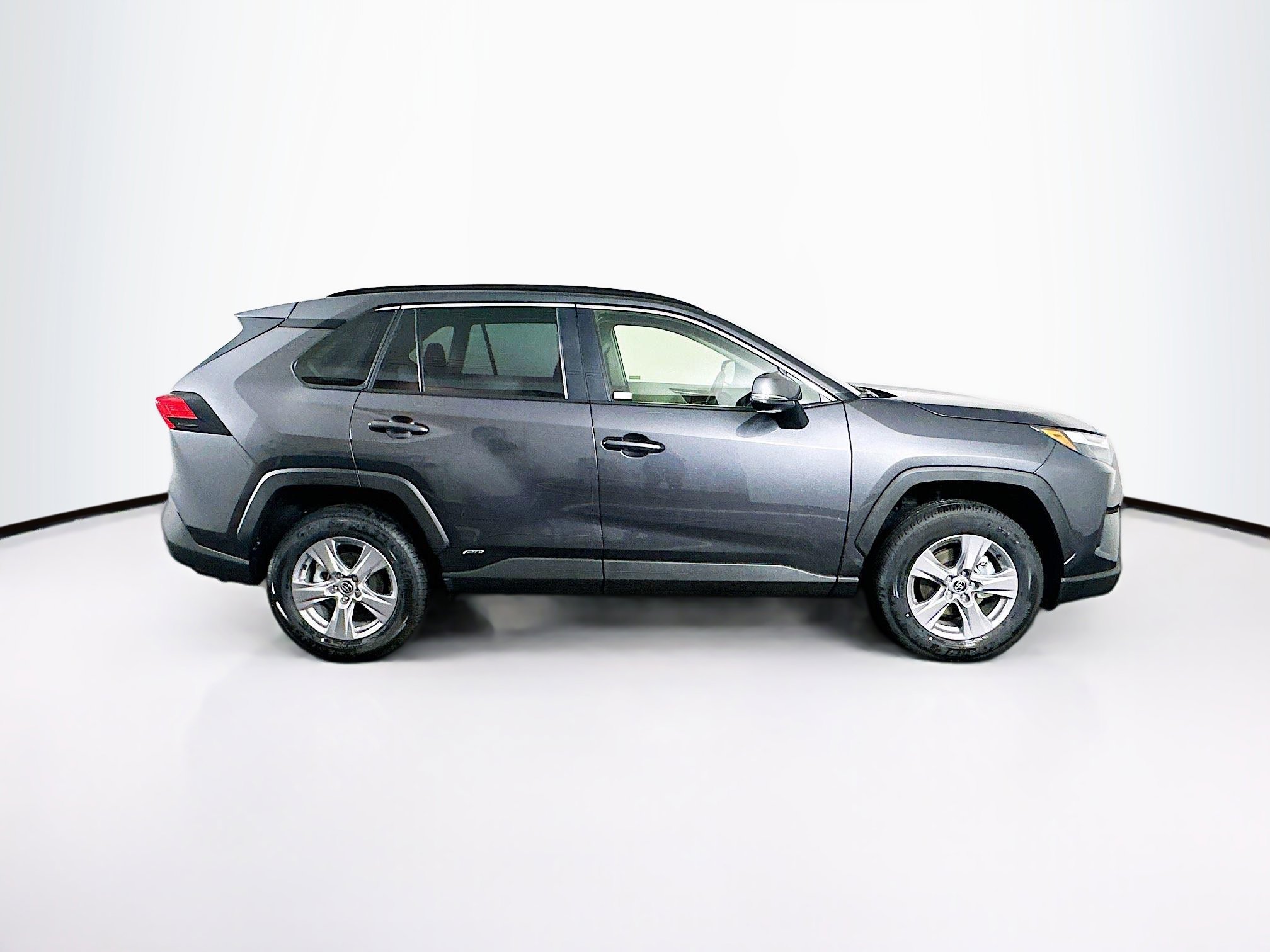 Used 2025 Toyota RAV4 XLE w/ Convenience Package image 10