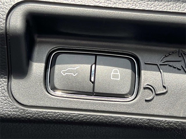 Certified 2023 Ford Explorer Platinum w/ Equipment Group 601A image 13