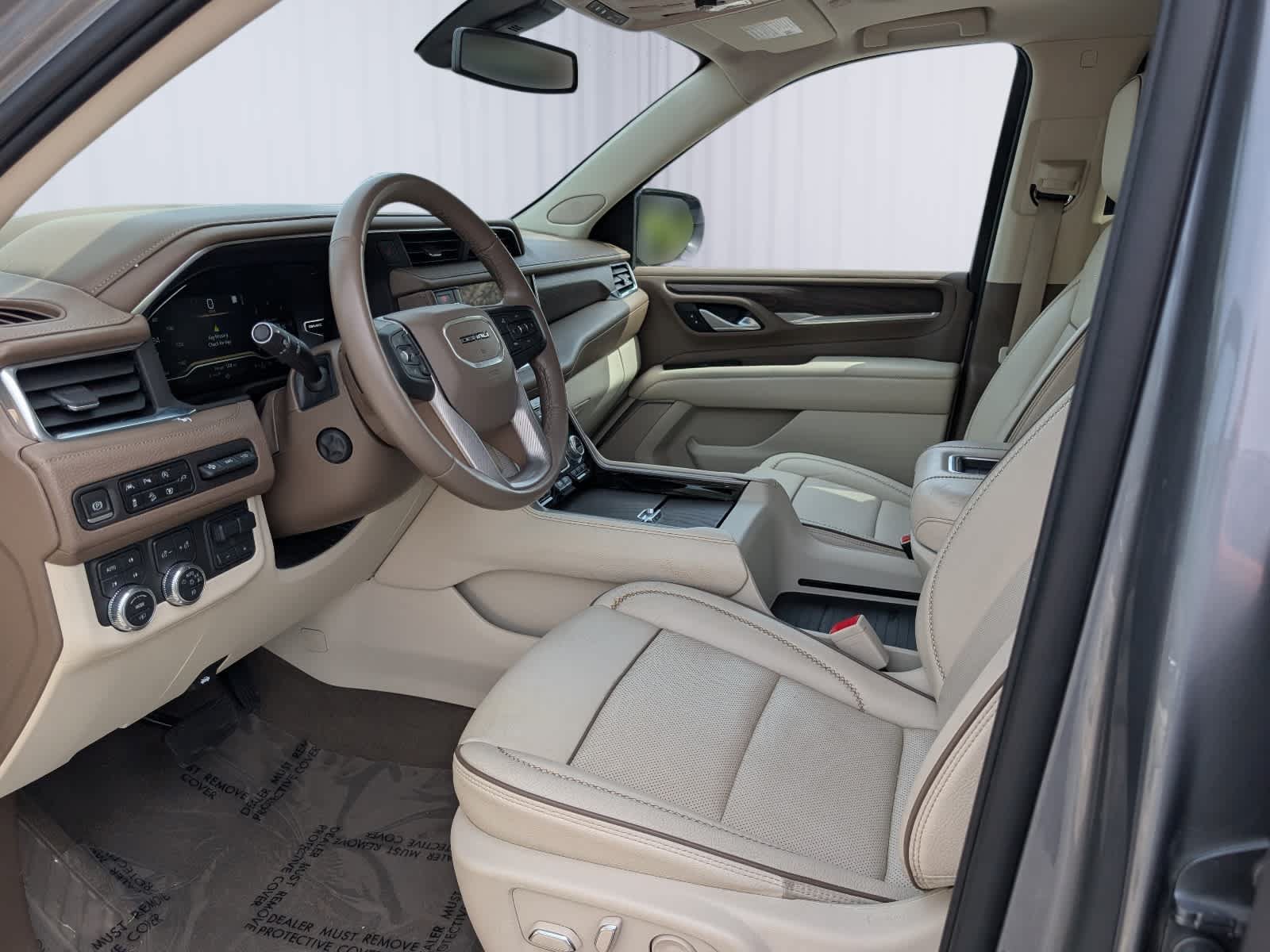 Used 2022 GMC Yukon XL Denali w/ Max Trailering Package AWD/4WD image 16