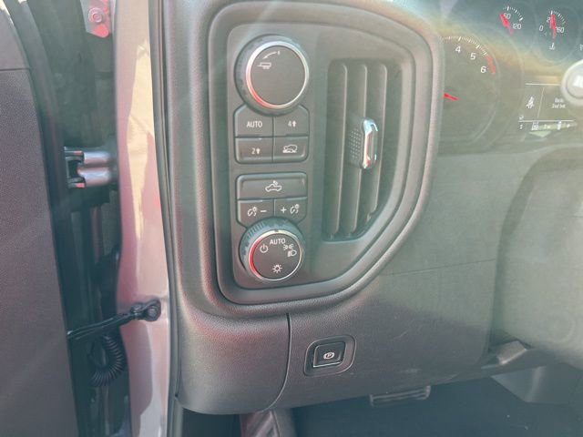 New 2026 Chevrolet Silverado 1500 Custom w/ LPO, Dark Essentials Package AWD/4WD image 19