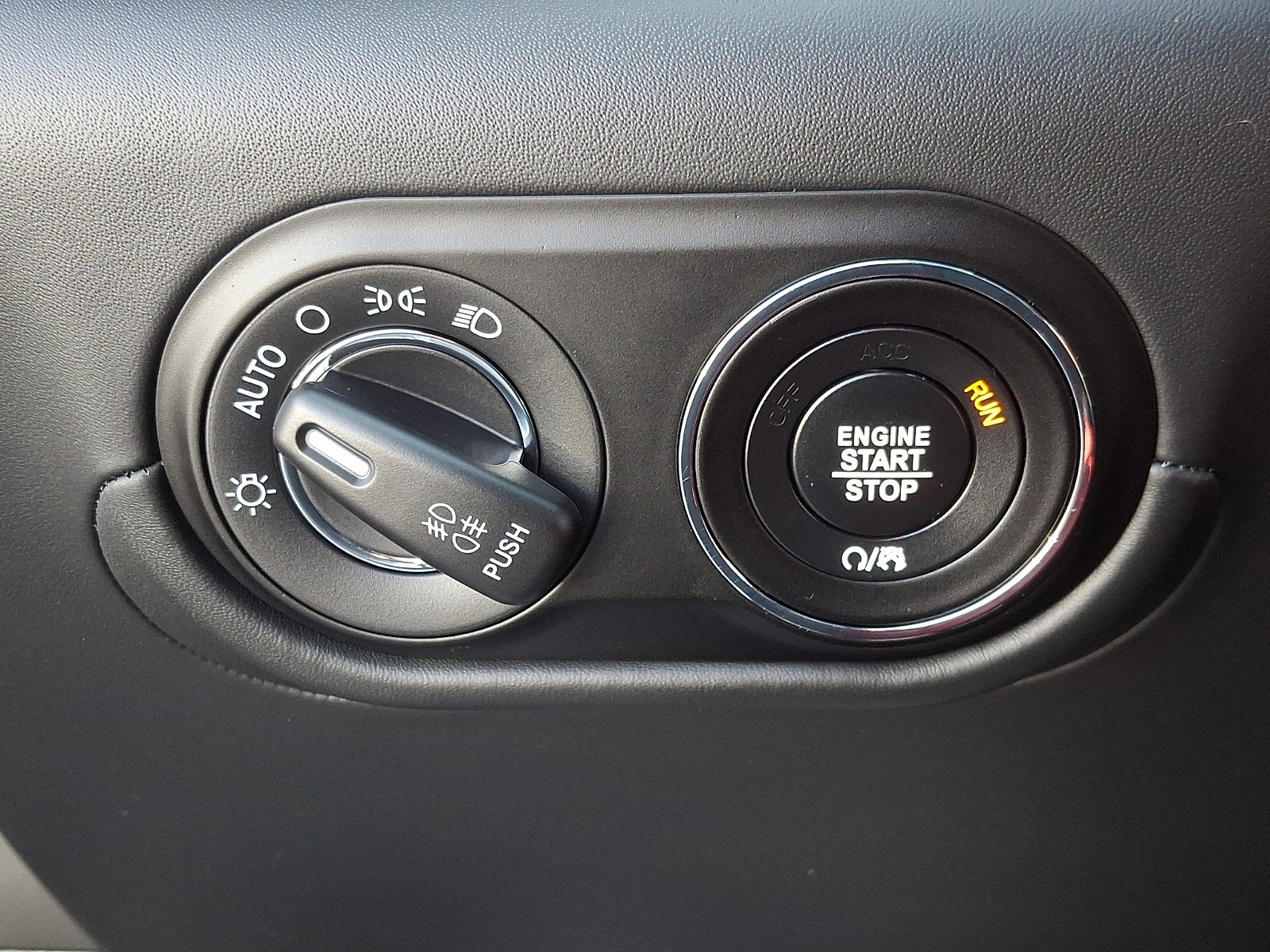 Used 2021 Maserati Levante GTS AWD/4WD image 25