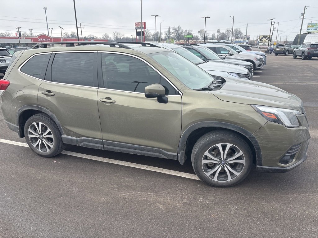 Used 2023 Subaru Forester Limited image 4