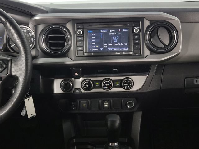Used 2017 Toyota Tacoma SR5 AWD/4WD image 20
