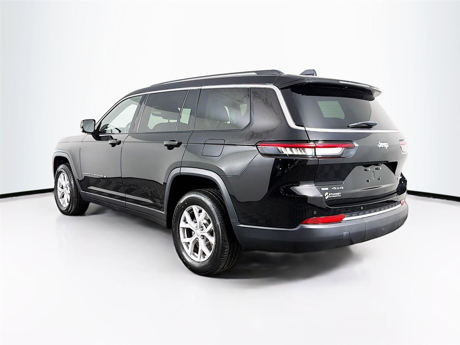 Used 2022 Jeep Grand Cherokee L Limited image 5